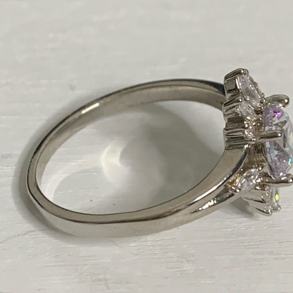 🔥💍 GORGEOUS Bomb Party Ring - Picture 5 of 5